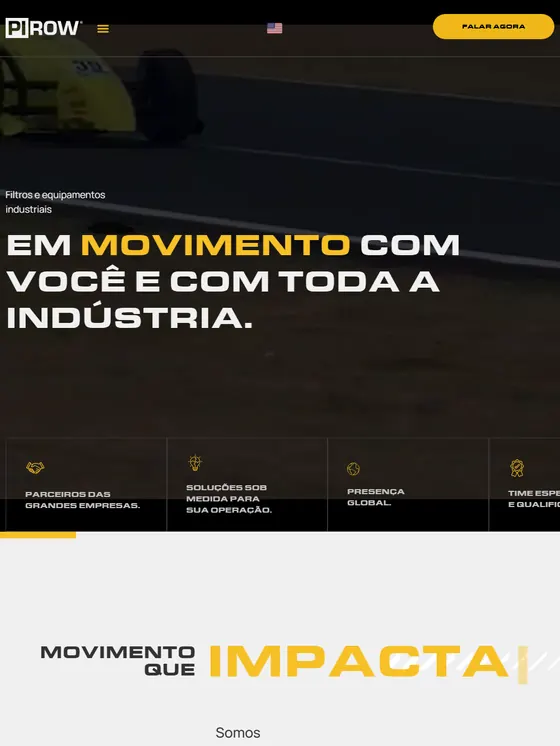Primeira dobra do site da Pirow: o título Em movimento com você e com toda a indústria sobre a foto de um equipamento industrial.